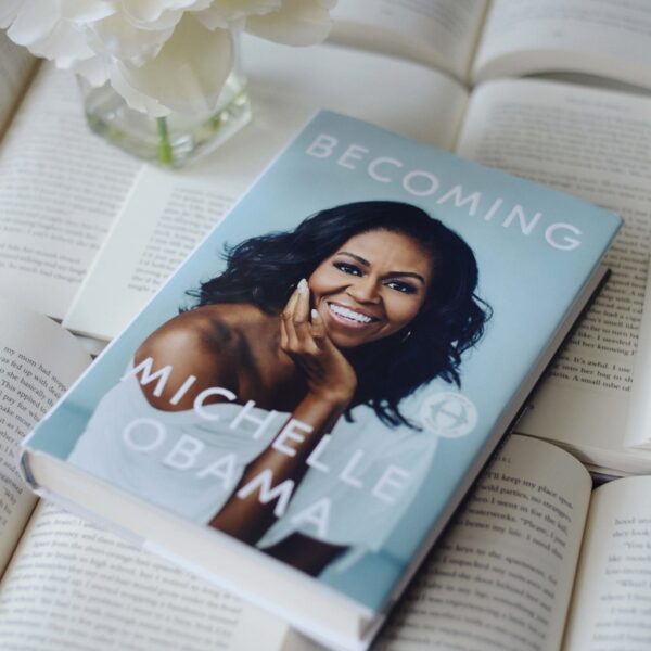 BECOMING BY MICHELLE OBAMA